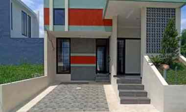 Rumah 2 Lantai Startegis Free all in di Villa Bukit Tidar Kota Malang