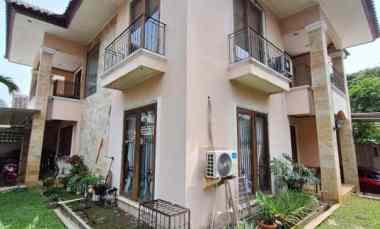 Rumah 2Lt, Hook, Semi Furnished, Perumahan di Karang Tengah, Lebak Bulus