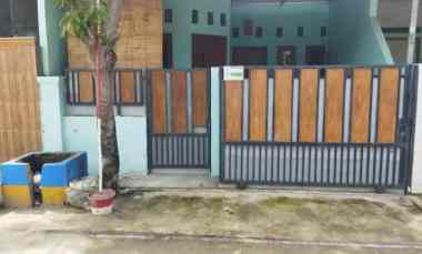 dijual rumah villa gading harapan pintu