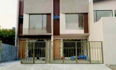 Rumah Dijual di Villa Meruya Jakbar