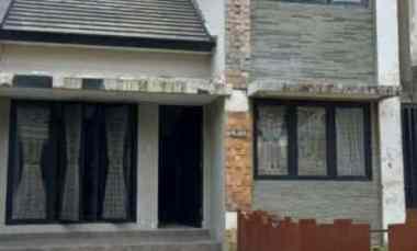 Dijual Rumah Villa Valensia Surabaya Barat 2 Lantai 4 1KT SHM