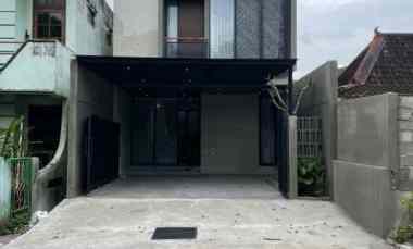 Rumah Full Furnished dekat Stadion Maguwo di Wedomartani Sleman Yogya