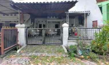 dijual rumah wiguna