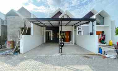 Rumah Siap Huni Desain Scandinavian, dekat Baloong Waterpark Banguntap