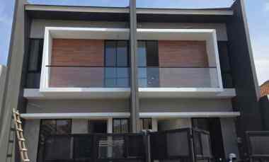 dijual rumah wisma mukti