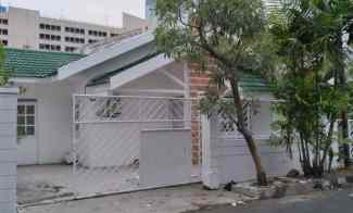 Rumah Jejer dengan Lebar 9 di Wisma Permai Surabaya Timur dekat Galaxy