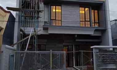 Rumah Minimalis Surabaya Timur Selangkah ke Galaxy Mall, Unair