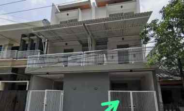 New Town House 3LT, Lks Wisma Permai, Dharmahusada, Sisa 1 Unit