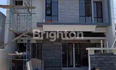 Rumah Gres 2 lantai, Wisma Permai,Dharmahusada, Gress 2 lantai Minimalis Kontemper