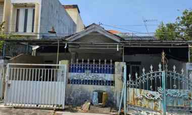 Rumah Hitung Tanah Cocok untuk Bisnis Kos Selangkah ke Galaxy Mall