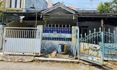 Dijual Rumah Hitung Tanah di Perumahan Wisma Permai Tengah