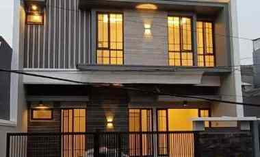 dijual rumah wisma pernai