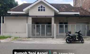 200 meter ke Ringroad Jogja Rumah Murah Strategis Tepi Jalan Aspal