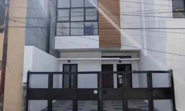 Rumah Gress Minimalis di Jemursari ROW 5 Mobil Luebarrr Poll