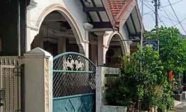 Dijual Tanah Bangunan Siap Huni di Surabaya Barat