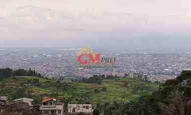 834. Villa Hitung Tanah dengan View Kota Pegunung di Dago Giri