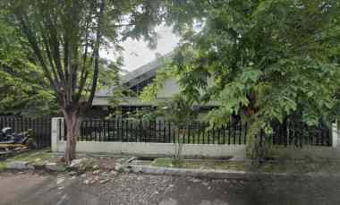 Rumah Hitung Tanah Dharmahusada Indah, Selangkah dari Galaxy Mall