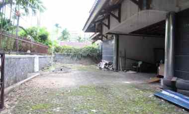 Dijual Rumah Hitung Tanah Lokasi Strategis di Grogol