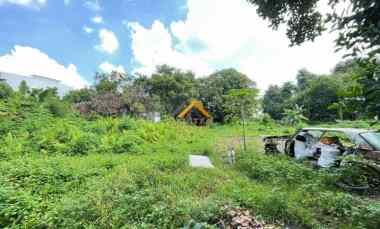 Dijual Tanah Hook jl.Brig. Jend. Zein Hamid - Medan
