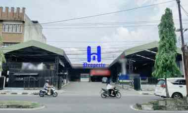 Tanah dan Bangunan Dijual di Jalan Setia Budi Spot Pusat Keramaian