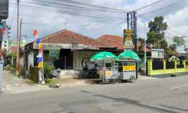 Dijual Tanah Bonus Bangunan Tua 750 M ke Alun-alun Purwokerto