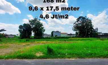 Utara Bandara Adisucipto Lingkungan Asri, View Sawah Akses Jalan Aspal