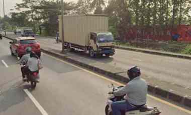 Lahan Siap Bangun di Tepi Jalan Raya Nasional di Bawah Harga Appraisal