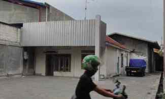 Kaliwaron, Rumah Hitung Tanah, dekat Dharmahusada, Galaxy Mall