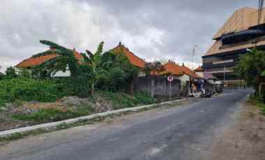 Jual Tanah Strategis dekat Pantai Seminyak di Kuta Bali Shm