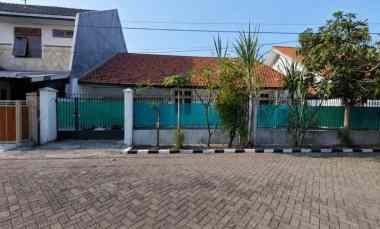 Rumah Hitung Tanah Medokan dekat Upn.rungut Merr Surabaya, Row 3 mobil