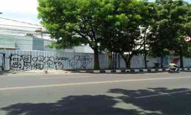 Tanah dan Bangunan Eks. Supermarket di jl. Phh. Mustofa Suci Bdg