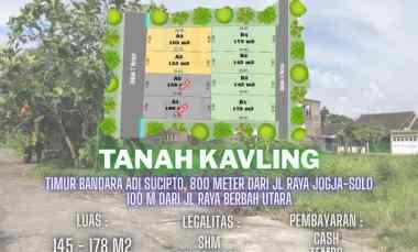 Tanah Kavling di Timur Bandara Adisucpto 700 M ke jl Raya Jogja-Solo