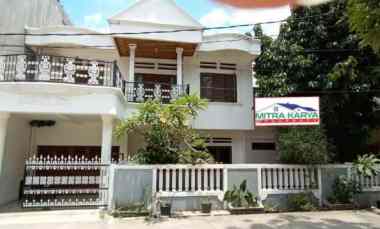 Rumah Istimewa di Komplek Bea Cukai Cilincing, Kelapa Gading, Jakarta