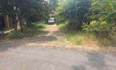 Dijual Tanah sudah Ada Rumah Nya Ada Beberapa Pohon Mangga Nya
