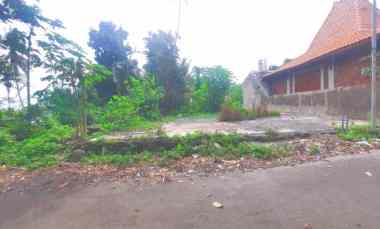 Dijual Tanah Timur jl. Kaliurang km. 13 dekat Kampus UII