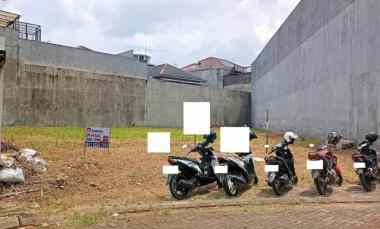 Murah Dijual Kavling Siap Pakai Luas 699 Jalan 3 Mobil di Villa Gading