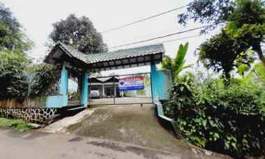 dijual villa cipayung bogor