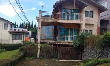 dijual villa cisarua parongpong lembang