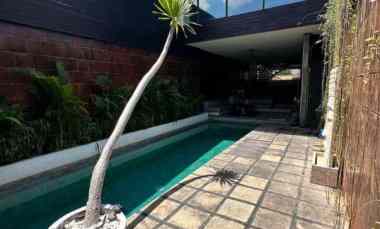 Jual Villa Mewah Jimbaran dekat Pantai hanya 800 meter Saja