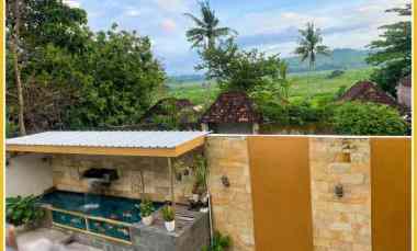 Dijual Villa Joglo 3 Lantai Kolam Renang Gazebo di Bangunjiwo