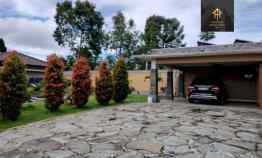 Rumah Villa Strategis Dikelilingi Wisata Lembang Bandung Utara