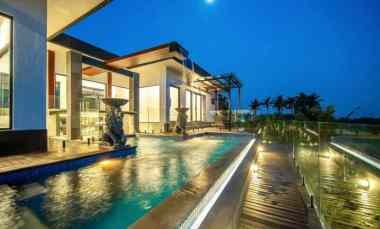 dijual villa mewah dengan view sawah di beraban