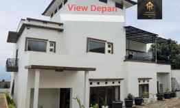 Villa dengan Private Pool Besar di Ngamprah, Bandung Barat