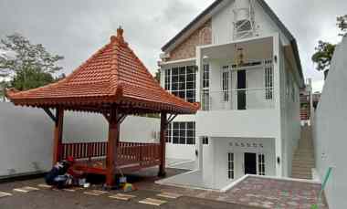 Villa Mewah Strategis di Potorono Banguntapan Yogyakarta