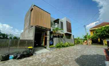 Villa Modern Minimalis Fully Furnish View Sawah dan Gunung Merapi