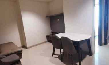 Praxis Lt 10 Full Furnished Lokasi di Pusat Kota Surabaya dekat Siloam