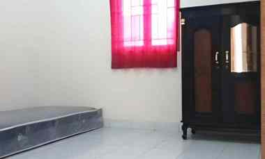 Kost dekat Lippo Mall Kemang, Kem Chicks, McDonald S Kemang