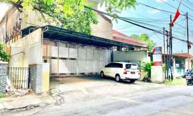 Bangunan Bratang Wetan STRATEGIS, Cocok untuk WORKSHOP, EKSPEDISI, DLL