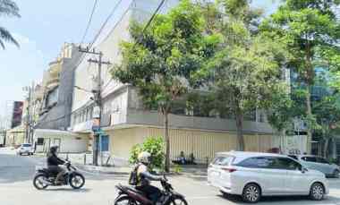 Bangunan Loss 4 Lantai Raya Genteng Cocok untuk Kantor, Showroom, Resto