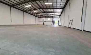 Gudang Jababeka V Cikarang LT 1100 m2, LB 988 m2, Akses Kontener